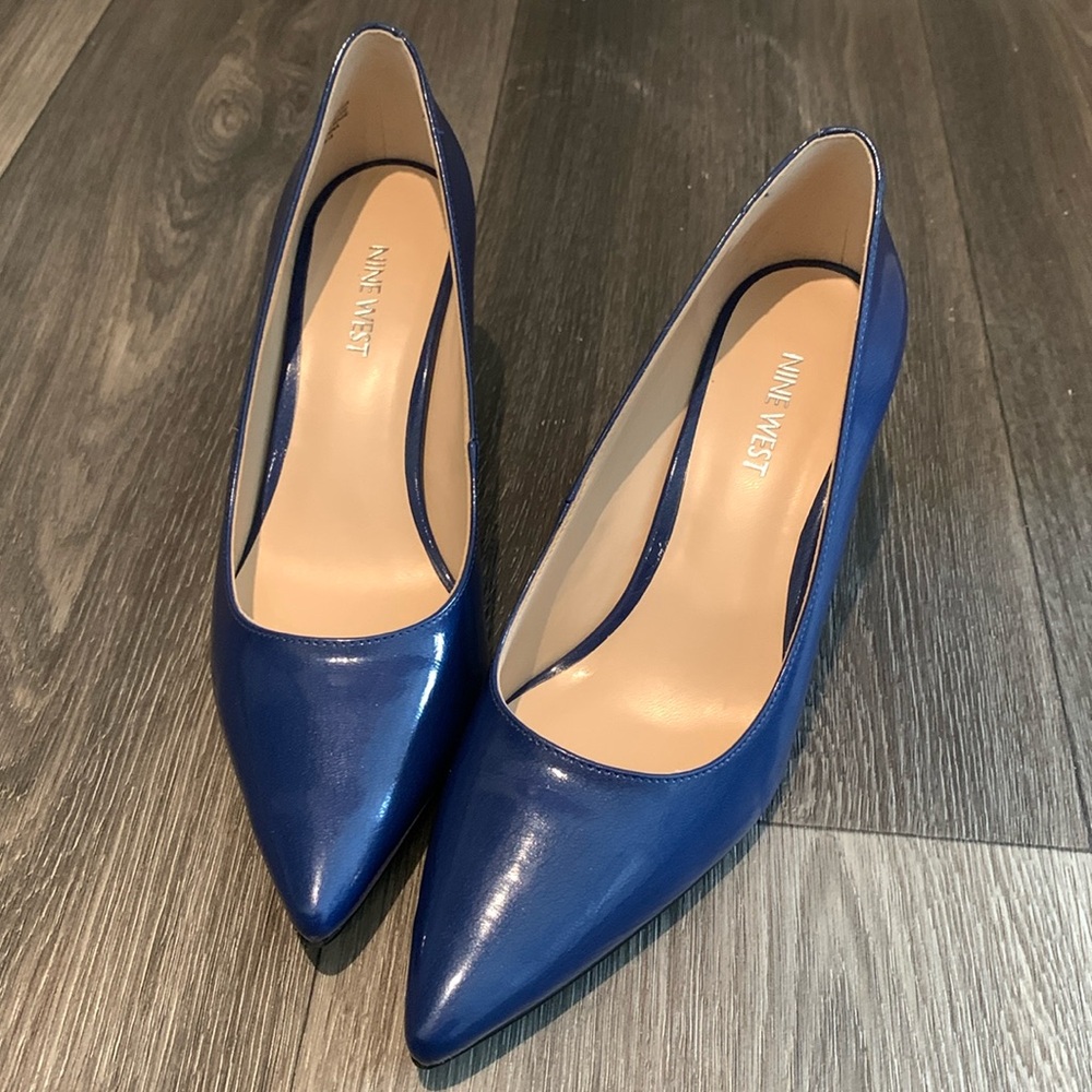 Size 7.5 Nine West heels